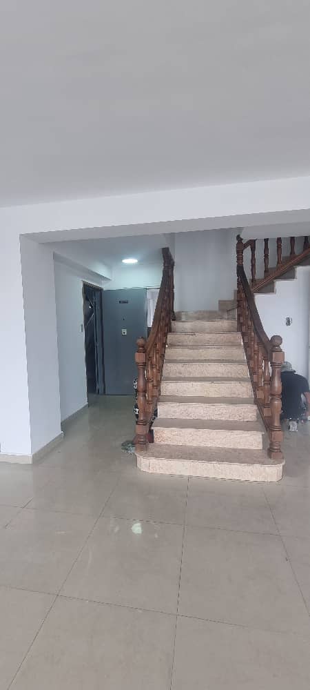 Modern and Spacious Penthouse - Penthouse en Valle Abajo
